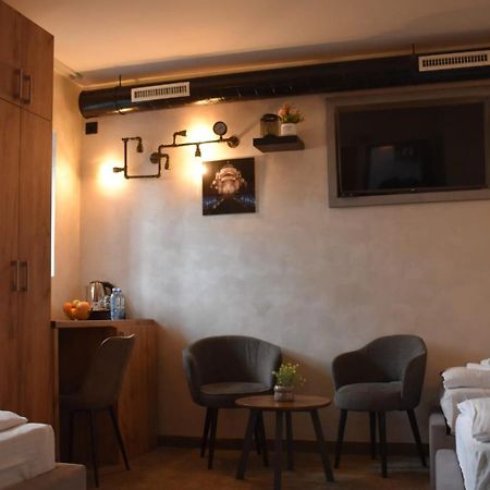 Urban Lodge Belgrade Extérieur photo