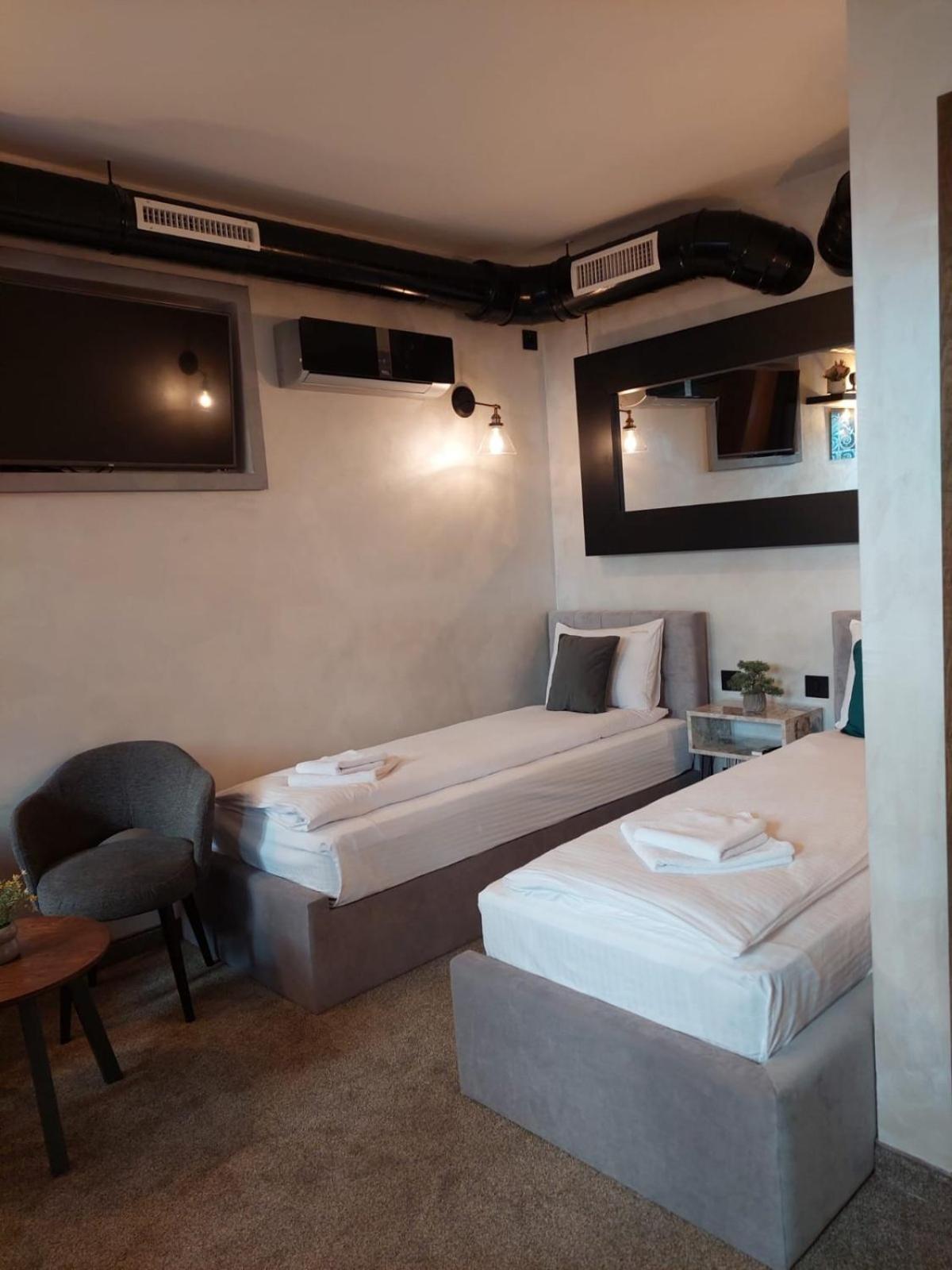 Urban Lodge Belgrade Extérieur photo